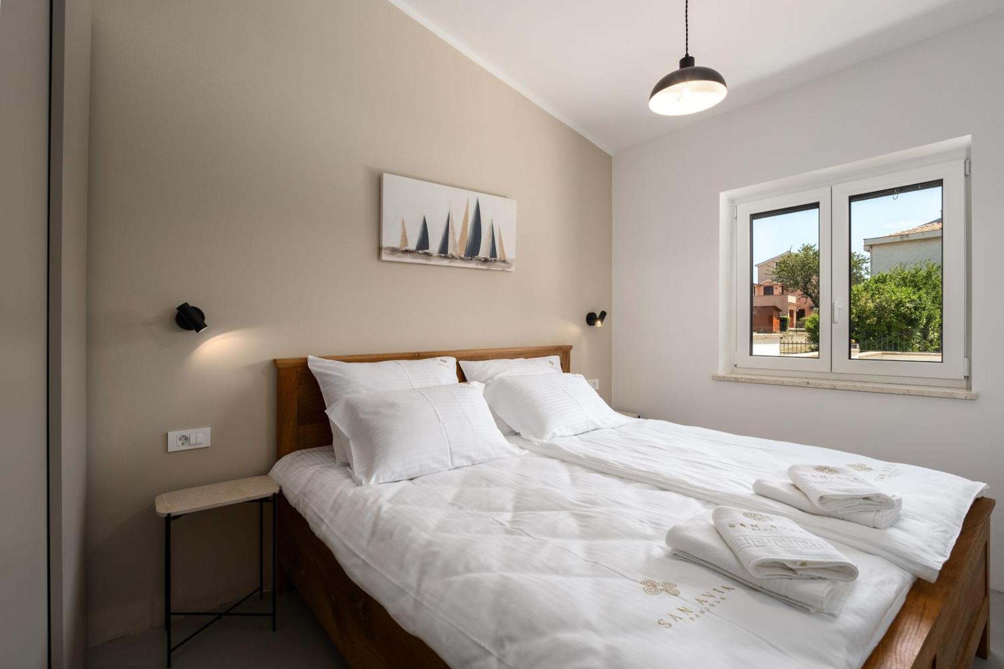 Luxury Apartments Villa San Avia Баньоле Екстериор снимка
