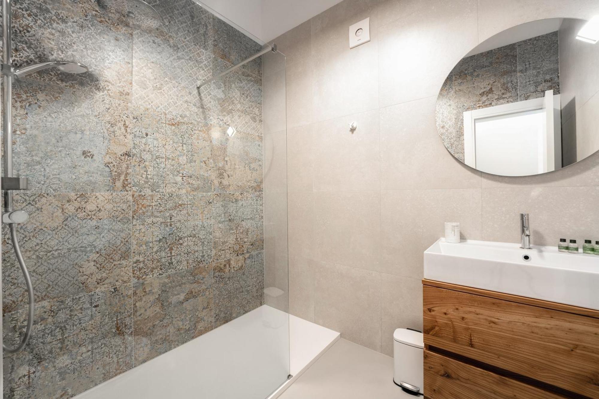 Luxury Apartments Villa San Avia Баньоле Екстериор снимка