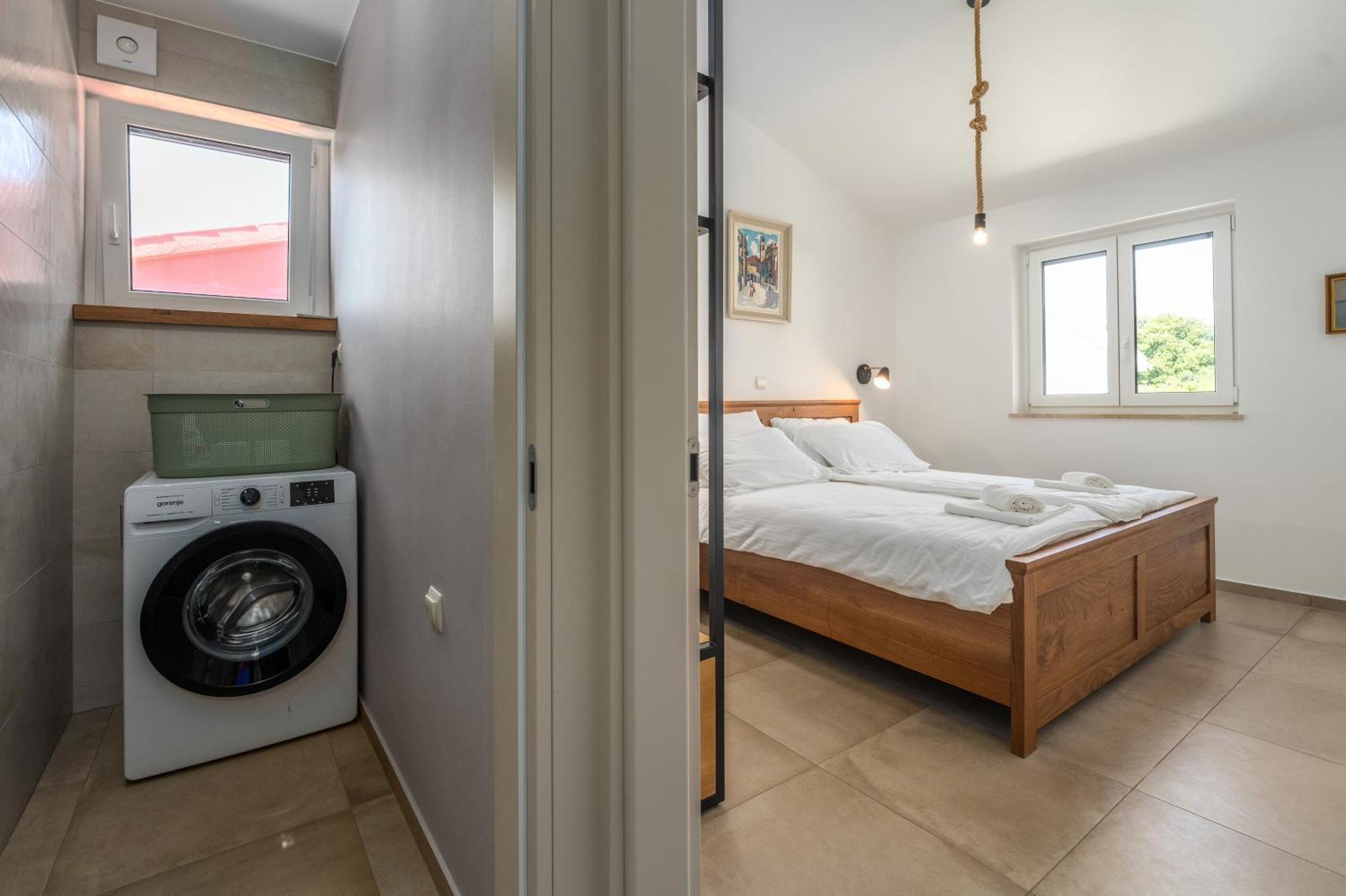 Luxury Apartments Villa San Avia Баньоле Екстериор снимка